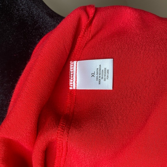 Roz&Ali Red Long Sleeve Button Front Tunic - Picture 7 of 7